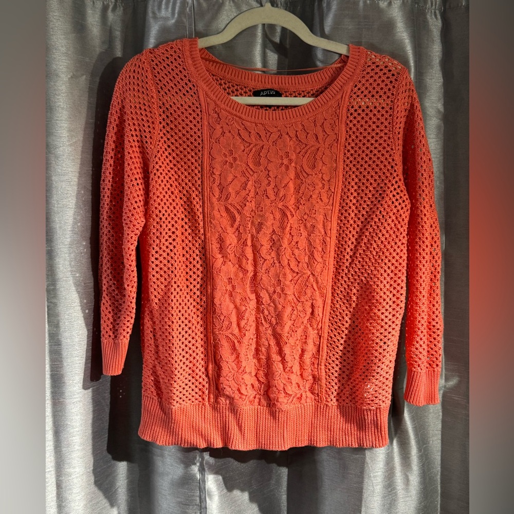 Apt 9 salmon pink knit sweater with lace accents